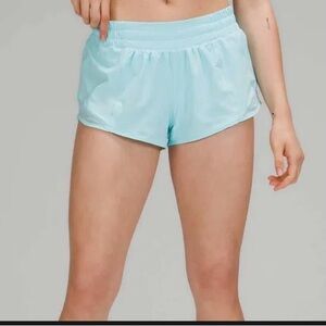 Lululemon Light blue size 10 2.5 inch hotty hots